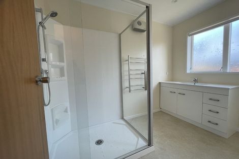 Photo of property in 11a Cook Street, Karori, Wellington, 6012