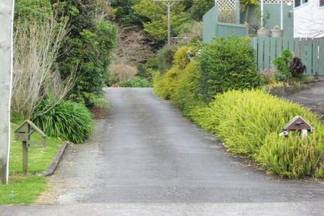 Photo of property in 27 Awanui Street, Merrilands, New Plymouth, 4312
