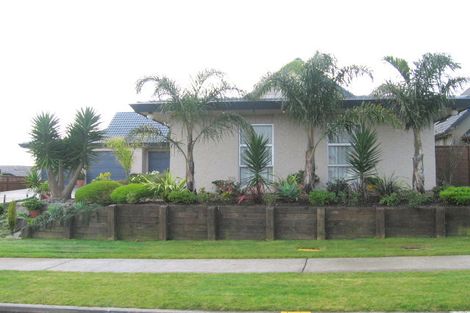 Photo of property in 18 Kilsyth Way, East Tamaki Heights, Auckland, 2016