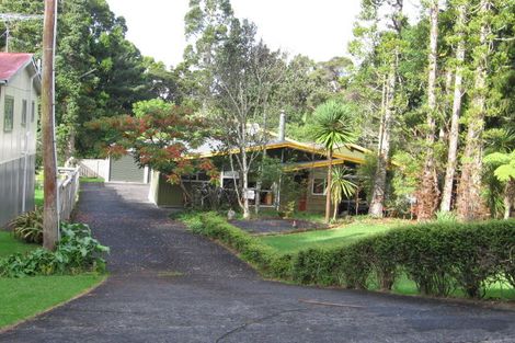 Photo of property in 17 Sylvan Valley Avenue, Titirangi, Auckland, 0604