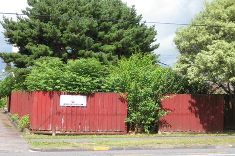 Photo of property in 114 Titirangi Road, New Lynn, Auckland, 0600