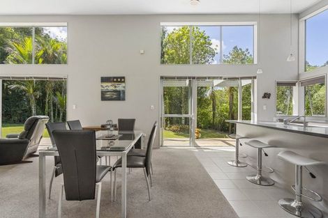 Photo of property in 10 Beach Street, Sandspit, Warkworth, 0982