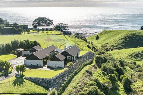 Photo of property in 438a Lwr Pitone Road, Pitone, New Plymouth, 4374