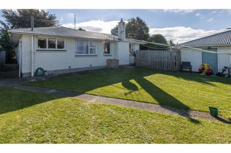 Photo of property in 11 Masham Road, Broomfield, Christchurch, 8042