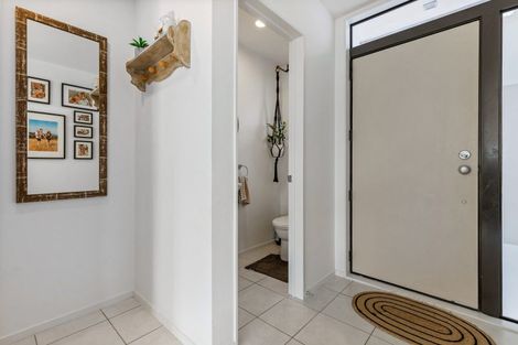 Photo of property in 18/40 Scarlet Oak Drive, Schnapper Rock, Auckland, 0632