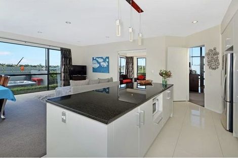 Photo of property in 2 Vivian Road, Silverdale, 0932