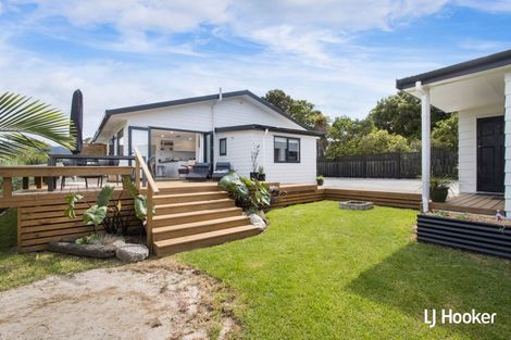 Photo of property in 68 The Crescent, Waihi Beach, 3611