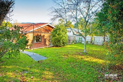 Photo of property in 31 Chorley Avenue, Massey, Auckland, 0614