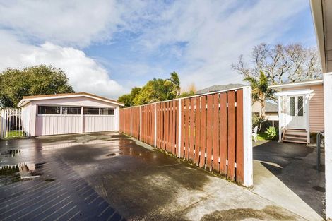 Photo of property in 18 Latham Avenue, Pakuranga, Auckland, 2010