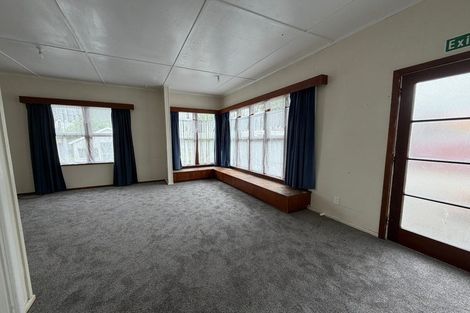 Photo of property in 105 Alexandra Crescent, Hastings, 4122