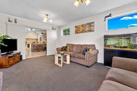 Photo of property in 20 Halberg Street, Glenfield, Auckland, 0629