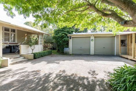 Photo of property in 6 Ross Street, Marton, 4710