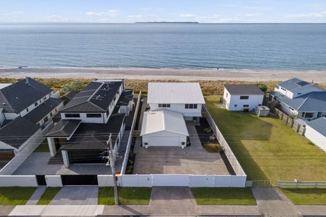 Photo of property in 85 Karewa Parade, Papamoa Beach, Papamoa, 3118