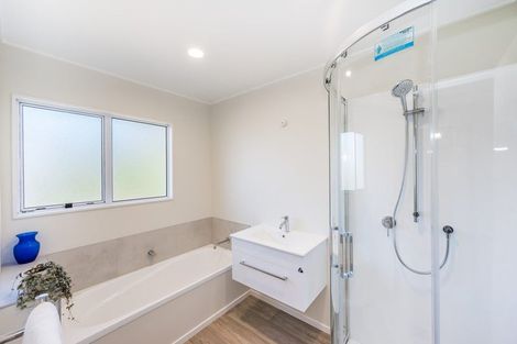 Photo of property in 8 Falla Street, Paraparaumu Beach, Paraparaumu, 5032