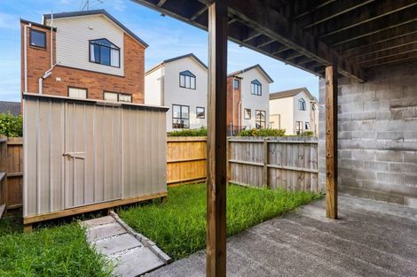 Photo of property in St Claire Village, 10/172 Mcleod Road, Te Atatu South, Auckland, 0610