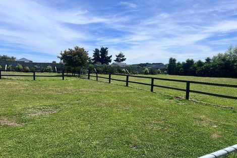 Photo of property in 140 Mako Mako Road, Levin, 5510