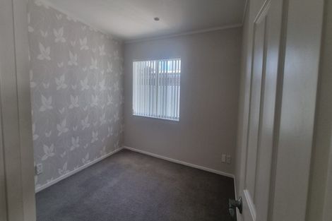 Photo of property in 11 Mako Street, West Harbour, Auckland, 0618