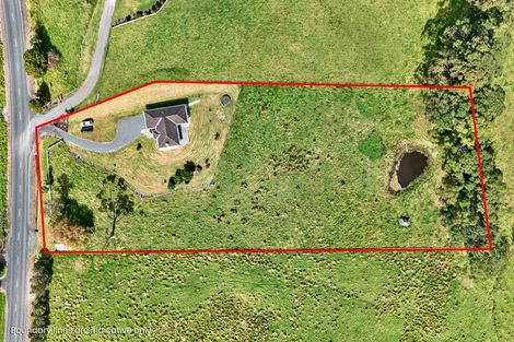 Photo of property in 667 Pahi Road, Pahi, Paparoa, 0571