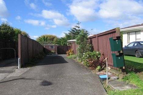 Photo of property in 2/17 Dowling Place, Pakuranga, Auckland, 2010