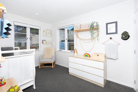 Photo of property in 99 Hobsonville Road, West Harbour, Auckland, 0618