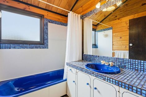 Photo of property in 34 Cambridge Street, Pahiatua, 4910