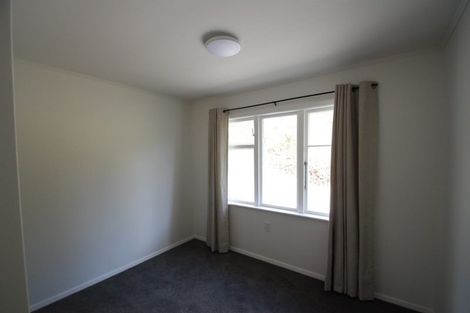 Photo of property in 127 Broderick Road, Johnsonville, Wellington, 6037