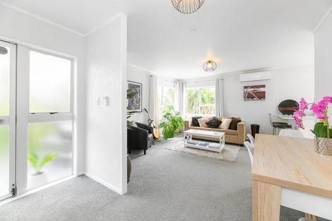 Photo of property in 23 Tawa Road, Te Atatu Peninsula, Auckland, 0610
