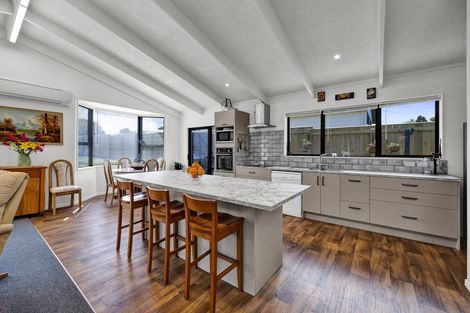 Photo of property in 20 Montjoy Street, Stratford, 4332