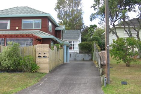 Photo of property in 1/8 Brian Avenue, Forrest Hill, Auckland, 0620