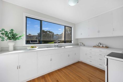 Photo of property in 4 Glenamoy Crescent, Johnsonville, Wellington, 6037