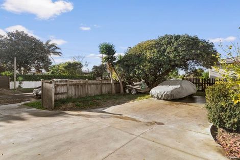 Photo of property in 37 Fernaig Street, Papakura, 2110