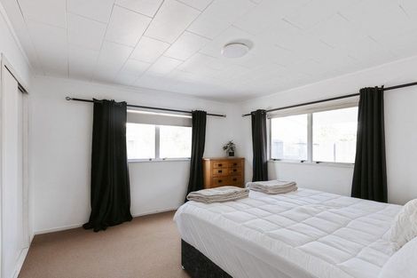 Photo of property in 1126 Papamoa Beach Road, Papamoa Beach, Papamoa, 3118