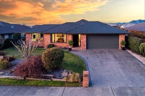 Photo of property in 16 Kendall View, Stoke, Nelson, 7011