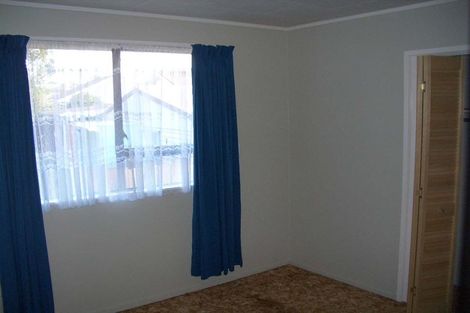Photo of property in 12 Edwin Freeman Place, Ranui, Auckland, 0612