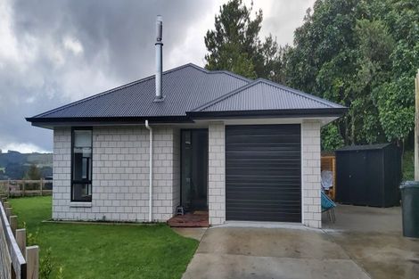 Photo of property in 1 Blackhawk Close, Kinloch, 3377