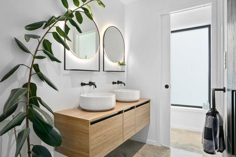 Photo of property in 1/45 Saint Kilda Road, Cambridge, 3434