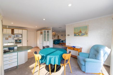 Photo of property in 8 Dules Walk, Taradale, Napier, 4112