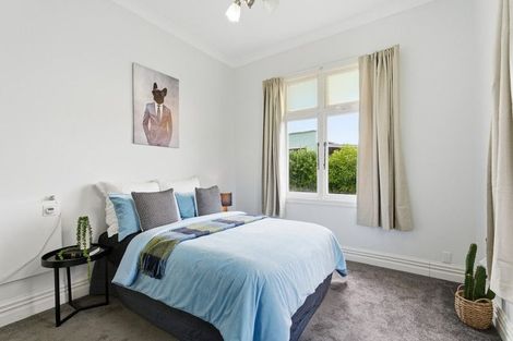 Photo of property in 31 Weraroa Road, Waverley, 4510