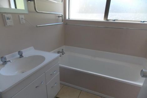 Photo of property in 66 Percy Dyett Drive, Karori, Wellington, 6012