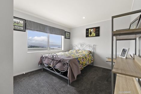 Photo of property in 3 Hislop Way, Johnsonville, Wellington, 6037