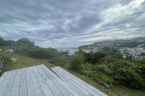 Photo of property in 10 Linwood Way, Island Bay, Wellington, 6023