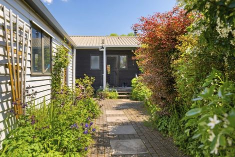 Photo of property in 39b Aquarius Drive, Kawaha Point, Rotorua, 3010