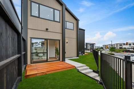 Photo of property in 39 Bristol Freighter Road, Hobsonville, 0616