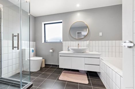 Photo of property in 16 Kearns Drive, Hobsonville, Auckland, 0616