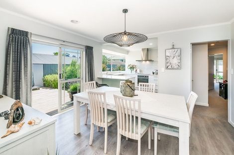 Photo of property in 5a Nathan Avenue, Paraparaumu Beach, Paraparaumu, 5032