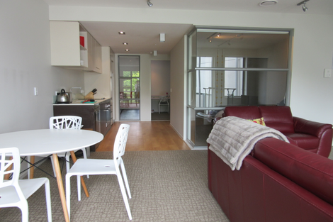 Photo of property in Masina Apartments, 204/80u Riddiford Street, Newtown, Wellington, 6021