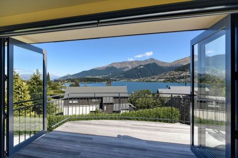 Photo of property in 536a Peninsula Road, Kelvin Heights, Queenstown, 9300