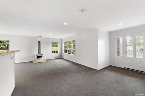 Photo of property in 11 Owl Court, Unsworth Heights, Auckland, 0632