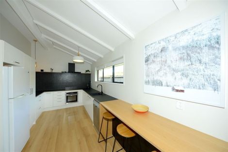 Photo of property in 4 Kingham Place, Avonhead, Christchurch, 8042