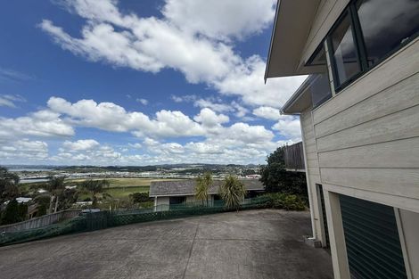 Photo of property in 32 Panorama Drive, Parahaki, Whangarei, 0112